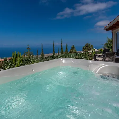 Hibisco, Jacuzzi Y Vistas Al Atlantico ヴィラ